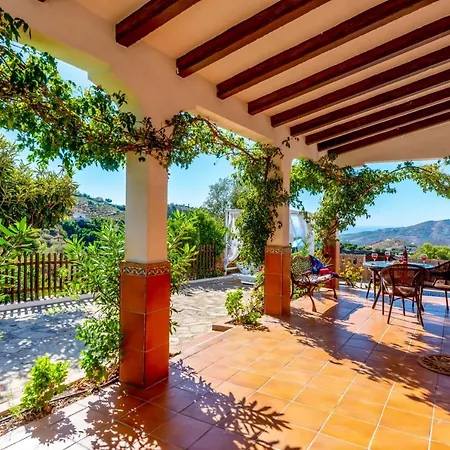 Villa Piedras Blancas By *